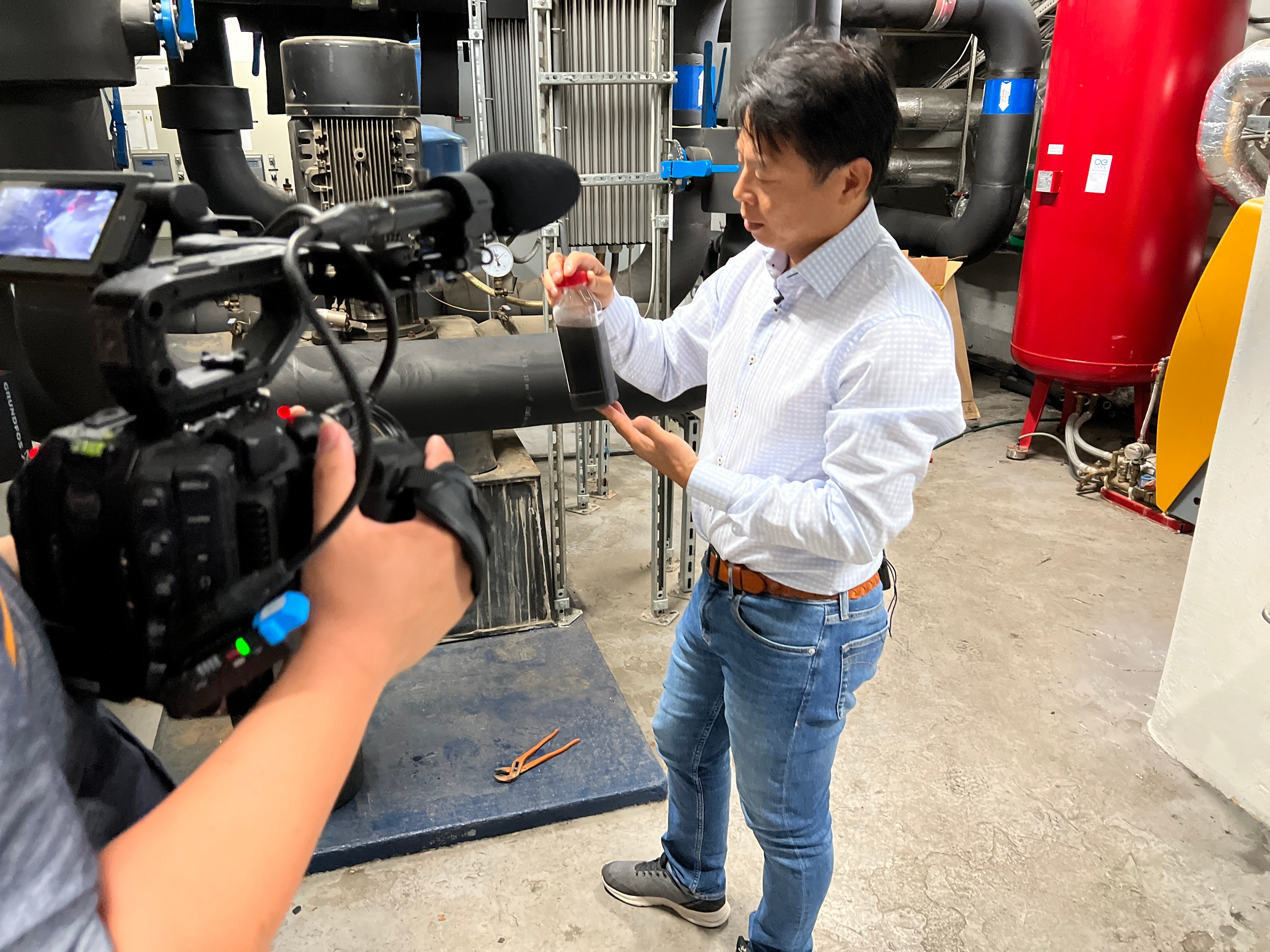 Van_Ha_Doan_teknisk_rom